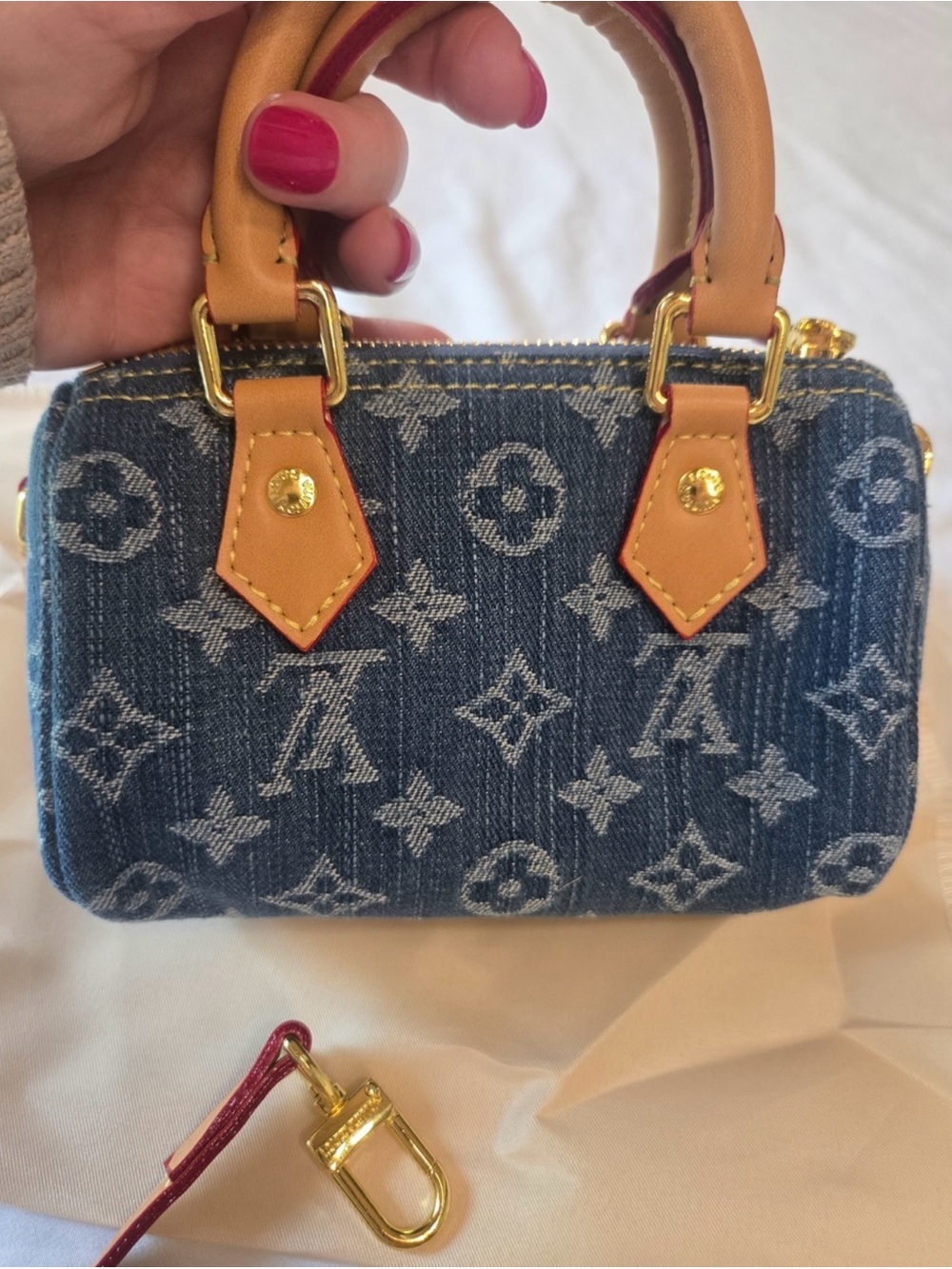 Luxury Fashion Denim Mini Speedy Bag in Blue with Tan Trim - Picture 8 of 16